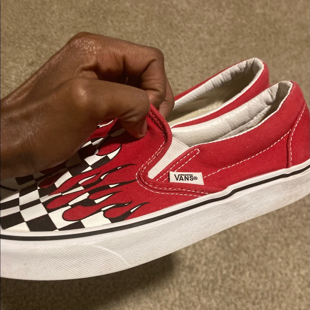 Vans - Picture 5 of 9